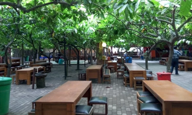 travel blitar surabaya 23